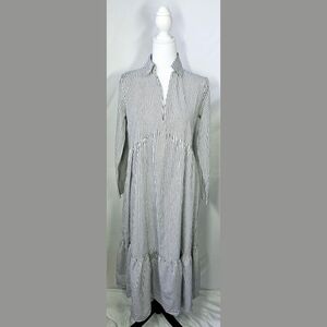 Size 4 MISSGUIDED Stripe Dress